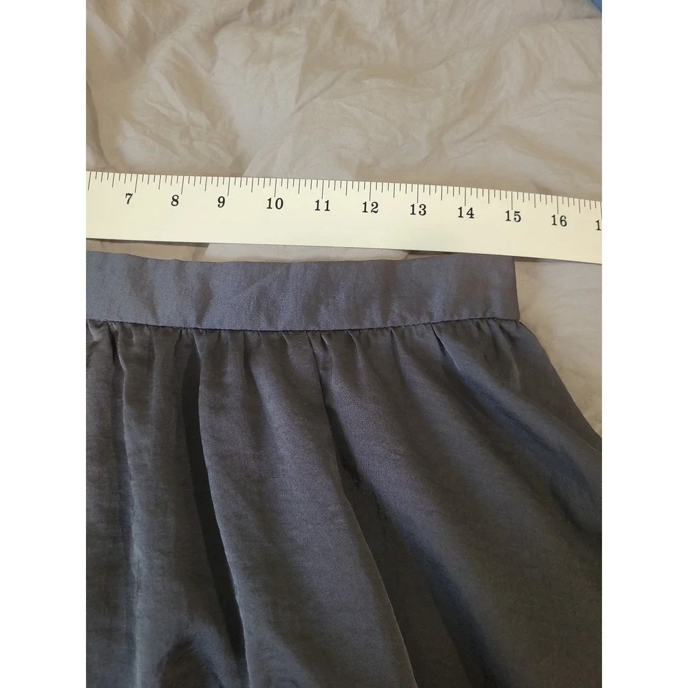 Old Navy Gray Satin Pull on Midi Full Skirt elastic back, side vent Women SZ M